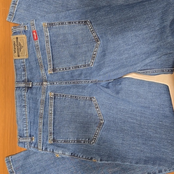 Wrangler | Jeans | Boys | Denim | Size: 16Reg | Classic Boot | Great Condition - Picture 3 of 7